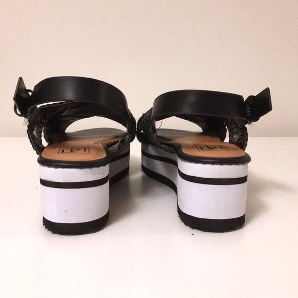 Lust 4 Life summer wedged Sandals size 7.5 & 8.5 - Picture 4 of 8